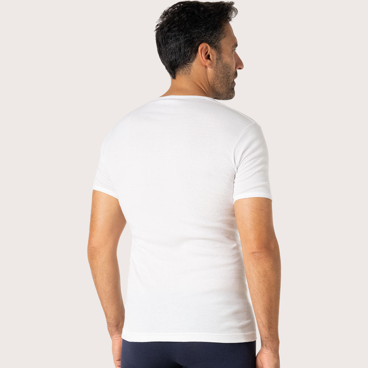 Tee-shirt col V manches courtes homme Pur coton Premium Fait en France Eminence.